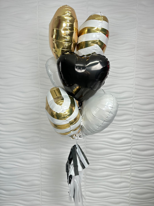 12 globos de corazón con helio.
